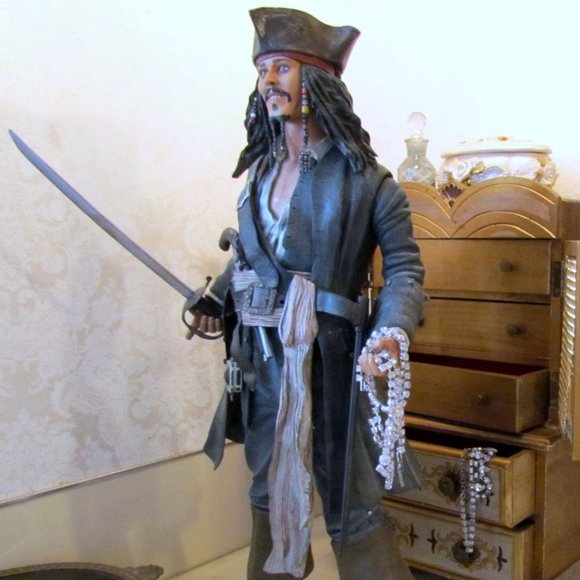 CAPT JACK SPARROW PIRATE JOHNNY DEPP TALKING 18" FIGURE PIRATES of the CARIBBEAN - Picture 9 of 14